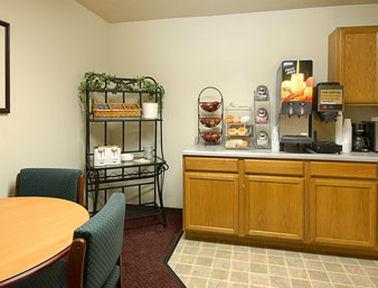 Hotel Super 8 By Wyndham Fairmont