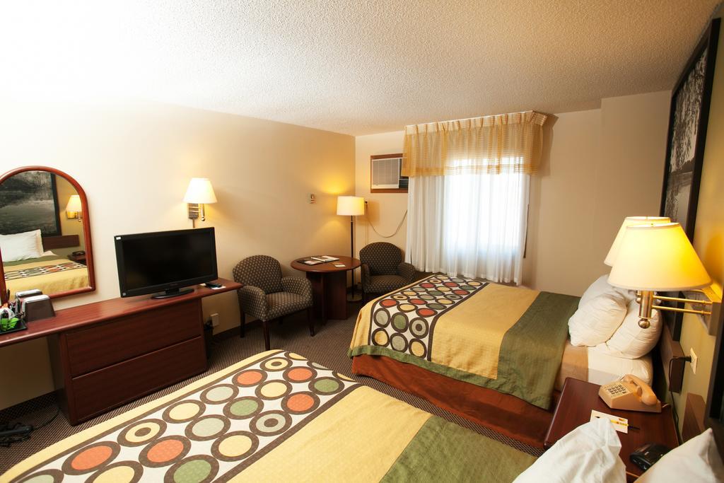 Hotel Super 8 By Wyndham 2*
